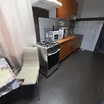 Garsoniera Sic Zona Terapia Zona Linistita La Casa Cu Parcare *