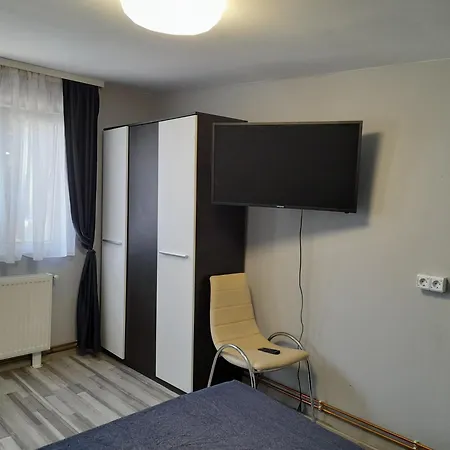 شقة Garsoniera Sic Zona Terapia Zona Linistita La Casa Cu Parcare كلوج-نابوكا