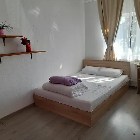 Lägenhet Garsoniera Sic Zona Terapia Zona Linistita La Casa Cu Parcare Cluj-Napoca