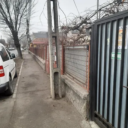 Garsoniera Sic Zona Terapia Zona Linistita La Casa Cu Parcare Cluj-Napoca