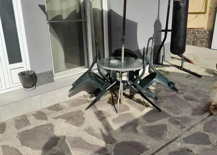 Appartamento Garsoniera Sic Zona Terapia Zona Linistita La Casa Cu Parcare *